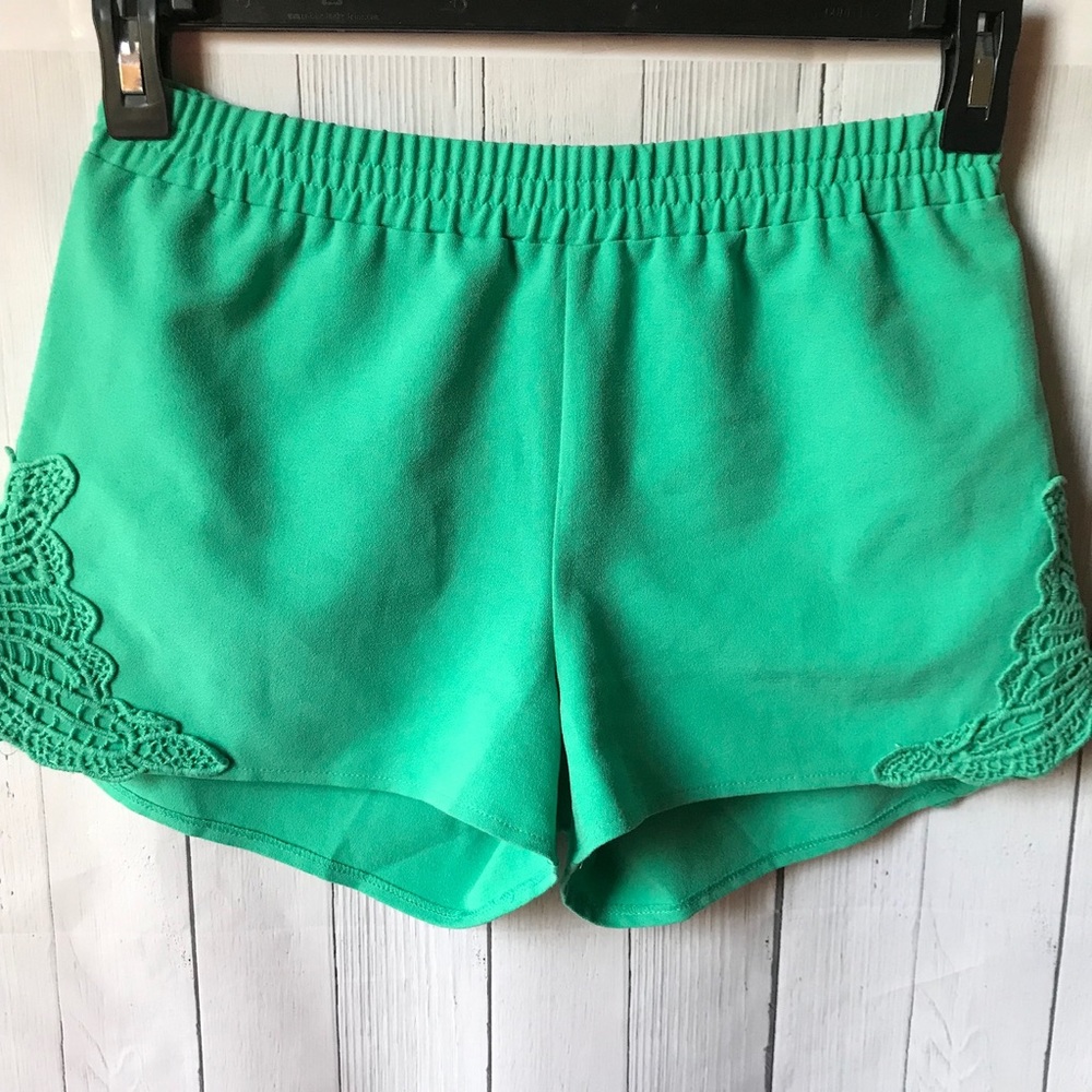 New Green Lace Application Mini Shorts